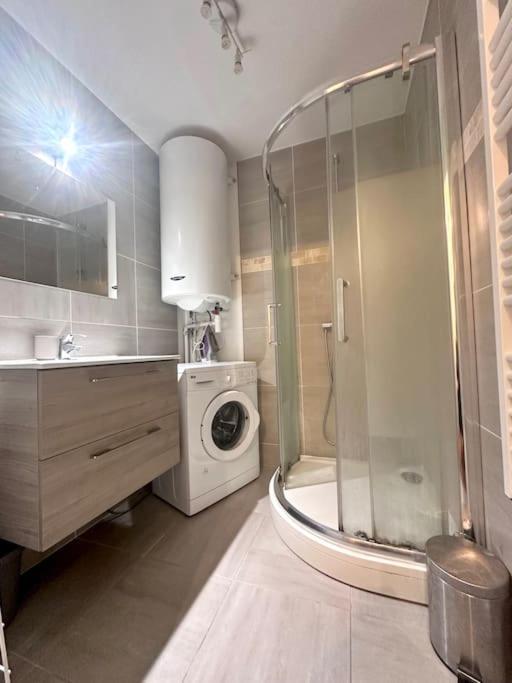 Appartement F3, 2 Chambres Ivry-sur-Seine Eksteriør bilde